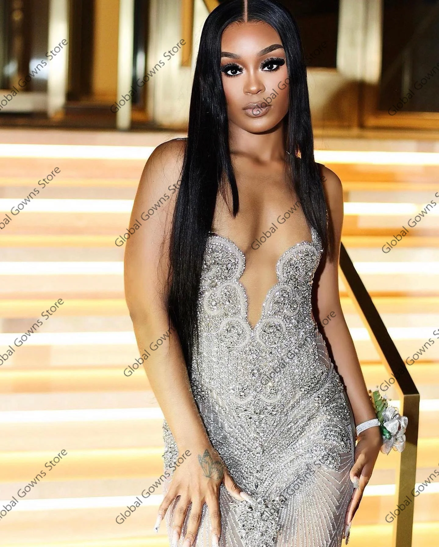 Abiti lunghi da ballo argento per ragazze nere 2025 Abito da sera con perline Abito da celebrità Nappa di cristallo Abiti da festa di compleanno personalizzati