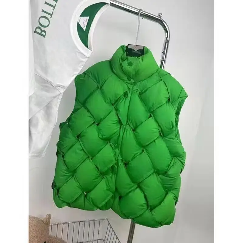 Chaleco de punto sin mangas para mujer, chaqueta acolchada con cuello levantado, holgada, cálida, color verde, moda de calle, otoño e invierno, 2023