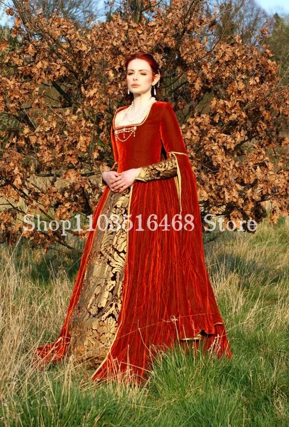 Historical Mid-Century Prom Dress Burgundy Split Long Sleeve Gold Appliqued Velvet Custom Bridal Gown فساتين سهره