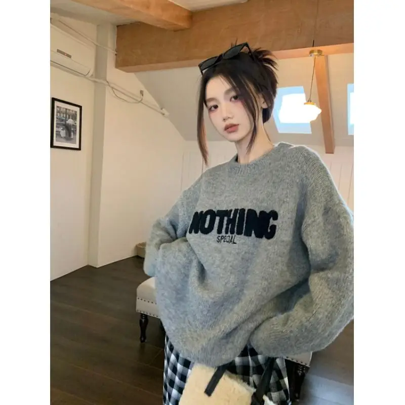 Korean Style Loose Personalized Design Letter Knitted Sweater Women Autumn Winter Y2K New Round Neck Lazy Style Long-sleeved Top