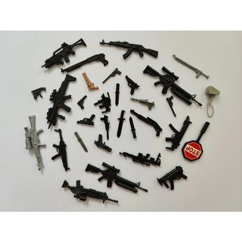 3 stks/partij Willekeurige Lanard de Korps Special Force W/Accessoires Figuur Speelgoed 3.75 "012