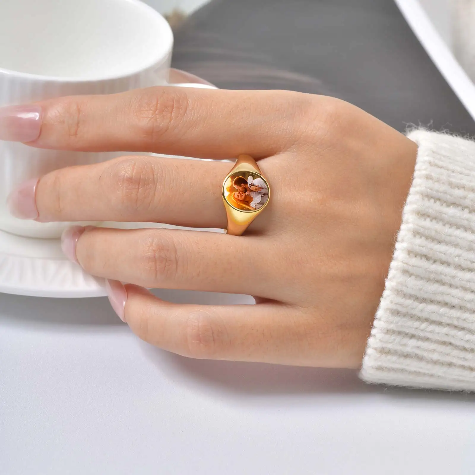 แหวนสลักรูปภาพส่วนตัวสำหรับผู้หญิง แหวนสแตนเลสสตีล สัญลักษณ์ โลโก้ รูปภาพครอบครัว รูปหัวใจ แหวนแบบกลม เครื่องประดับส่วนบุคคล ของขวัญ