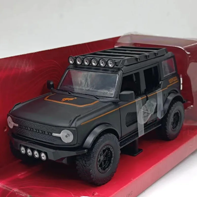 

Jada литой под давлением масштаб 1:24 2021, имитация сплава Bronco, модель автомобиля, статическая коллекция, украшенные праздничные игрушки, сувенирный подарок