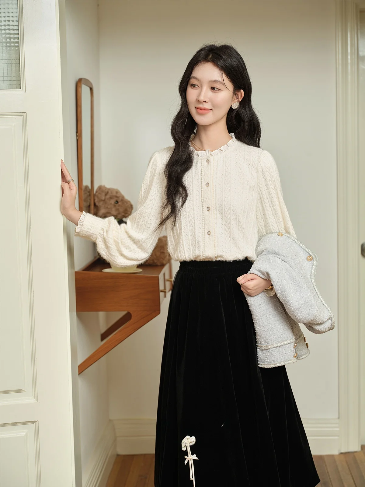 

Женская рубашка Southward Deer Gentle Aosphere с длинным рукавом, осенне-зимняя, для ношения под одеждой, матовый белый цвет, французский стиль, прямой крой, но...