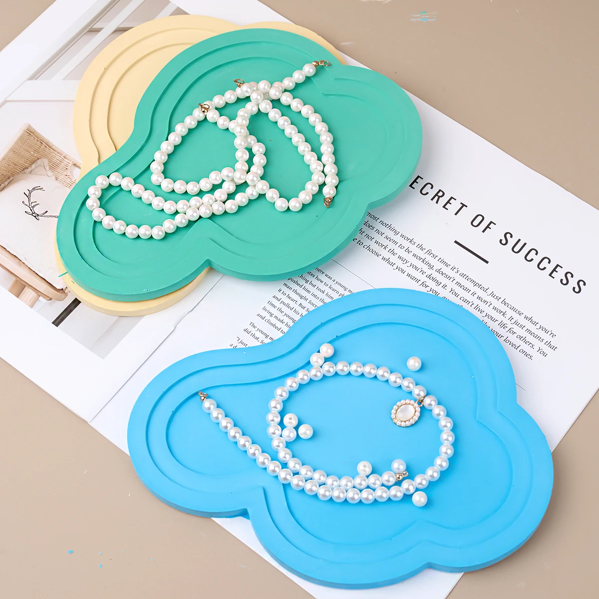 Irregular Jewelry Display Board Silicone Mold DIY Irregular Cloud Tray Coaster Resin Mold Plaster Concrete Cement Casting Mold