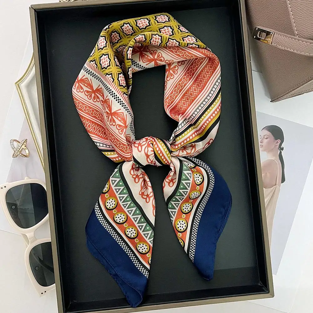 Luxury Design Horse Print Skinny Silk Square Scarf for Women Soft Satin Neckerchief Scarves Bag Ribbon Female Foulard Hairband