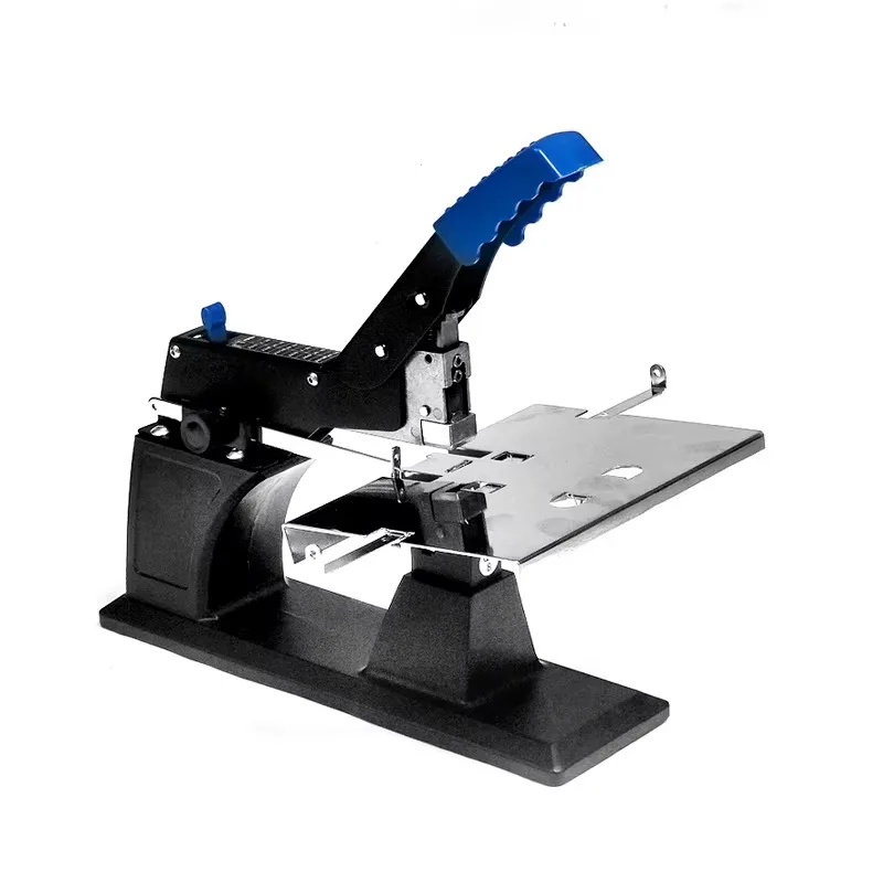 Rilegatrice per libri Cucitrice per libri Rilegatrice manuale per carichi pesanti Raccoglitore per libri di fabbrica utilizzando graffette ordinarie