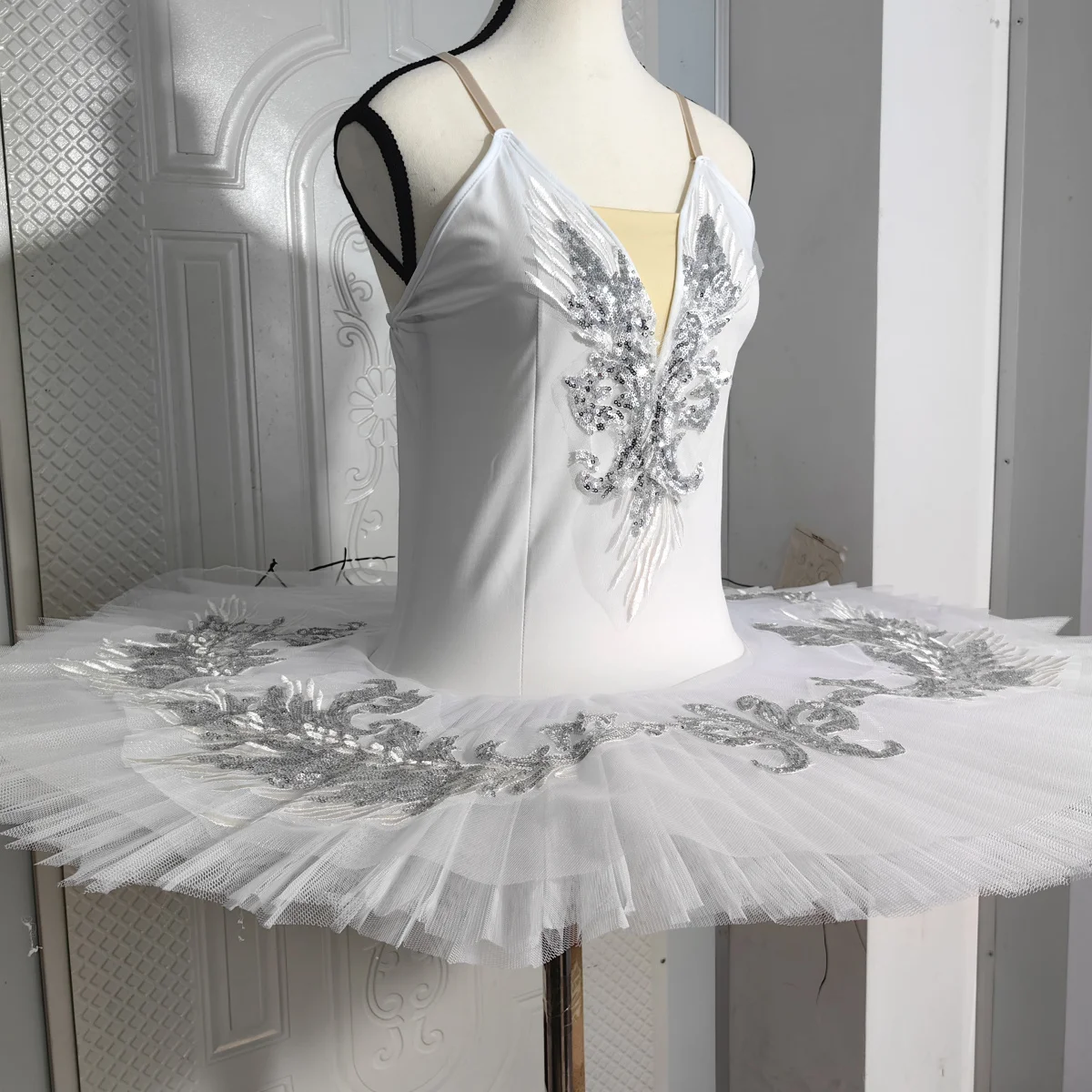 

Ballet Tutu White Swan Lake Pancake Tutu Ballerina Party Dance Costumes Ballet Dress Girls Women Adult Kids Professional