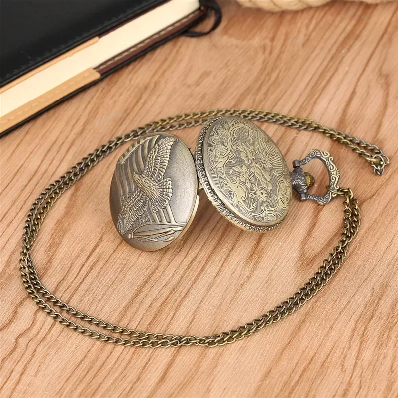 Antique Bronze US Flag Peace Dove Quartz Pocket Watch with Sweater Necklace Chain Men Women Collectable Timepiece Clock Gift
