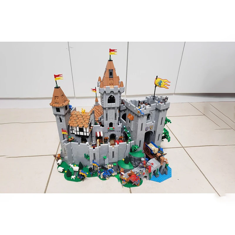 7202pcs MOC Lion Knight S Tower Castle Expansion Knights Model Christmas Gifts Toy Building Blocks Architecture Idea Education