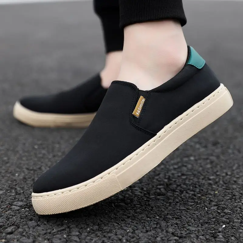 

Men's Casual Canvas Slip-On Shoes Korean Style Low Top Breathable Fashionable Old Beijing Flat Footwear for Young Men