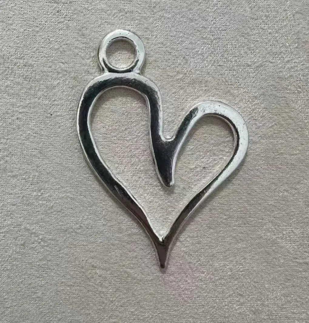

2pcs 66*46mm big siaze hollow heart design chassic pendant for making accessories HW2545