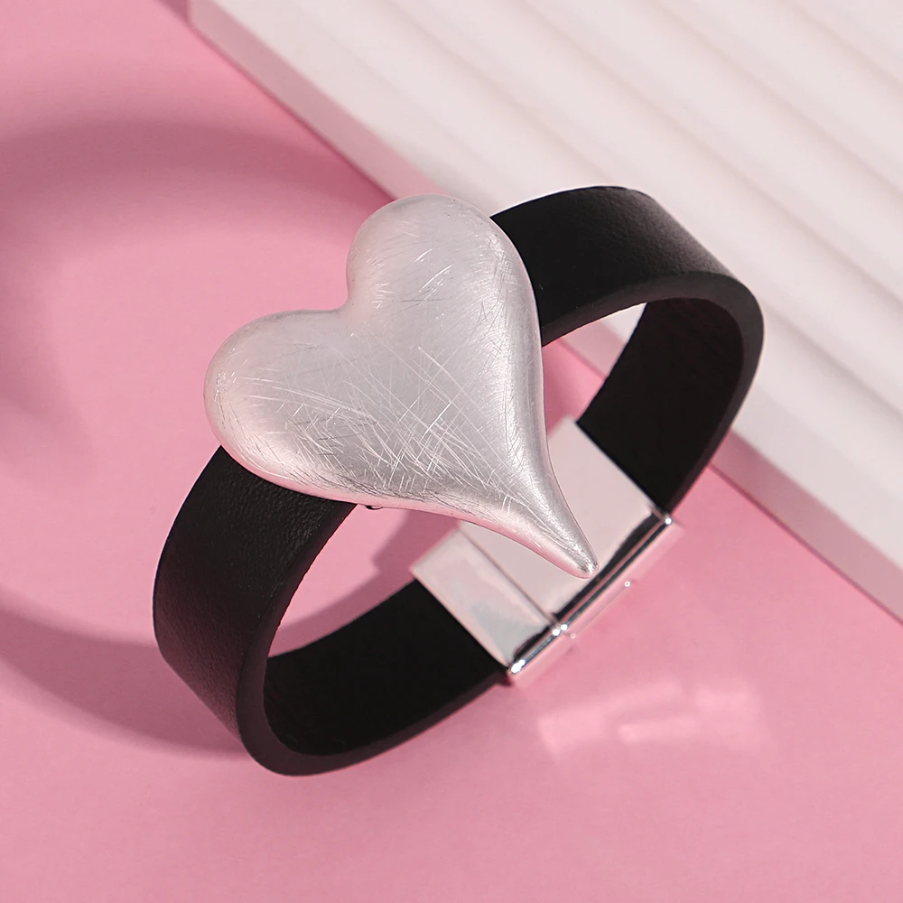 ALLYES Vintage Black Leather Bracelets for Women Exquisite Wire Drawing Metal Big Heart Bracelet & Bangle Valentine's Day Gifts