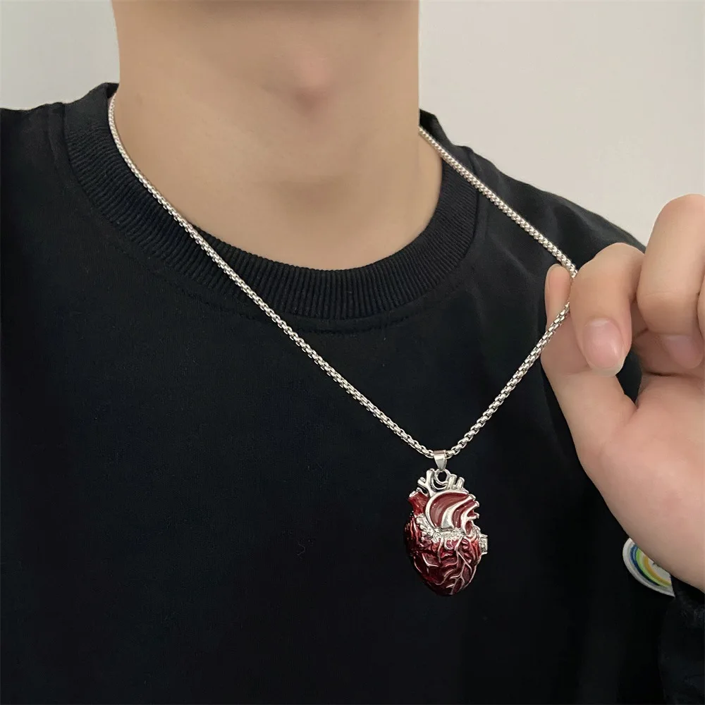 Punk Style Retro Beating Red Heart Can Be Opened Pendant Necklace for Men Personality Hip Hop Rock Party Collar Gothic Jewelry