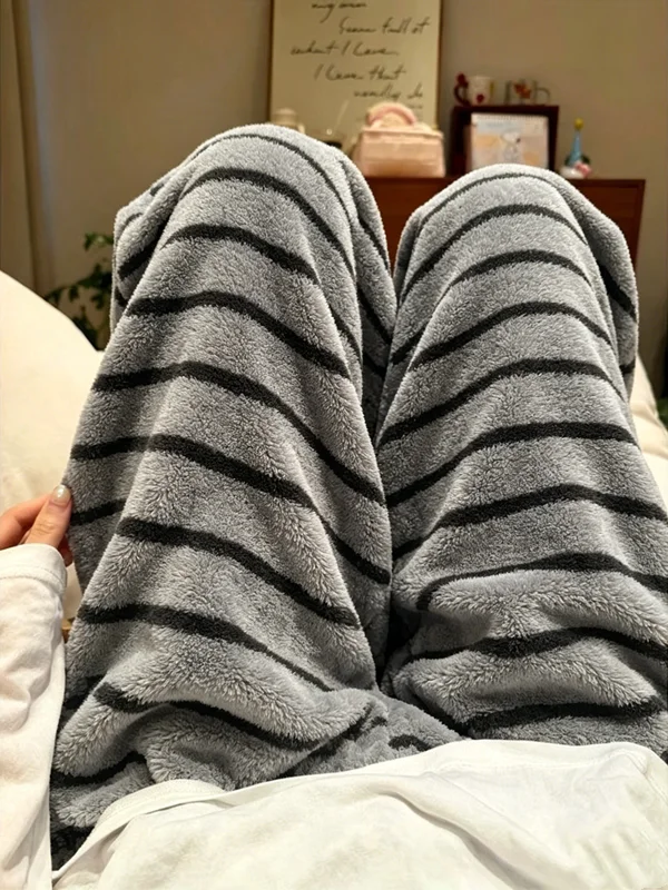 Comfortable plus Size Coral Fleece Striped Walking Pants Women's Home Pants Can Be Worn outside Straight Leg Home Clothes