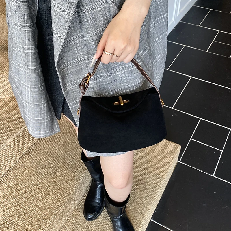 

Женская кожаная классическая модная роскошная дизайнерская сумка-тоут Элегантная сумка через плечо для современной повседневной жизни