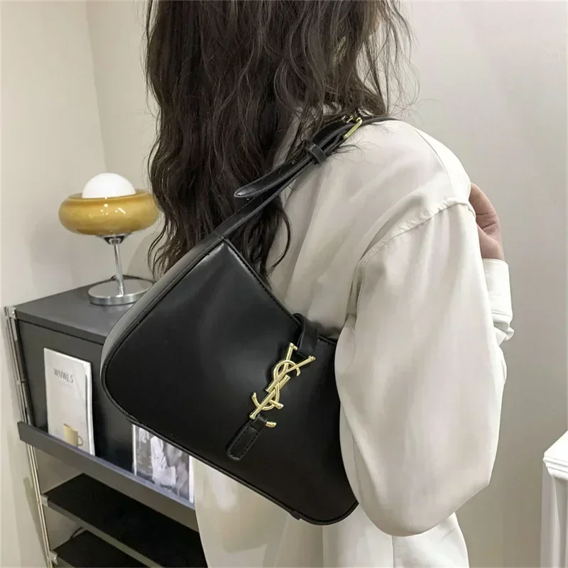 High Design Fashionable Women Bag Underarm Bag Trendy and Versatile Large Capacity Quality Shoulder Bag Minimalist Women's Bag image 2