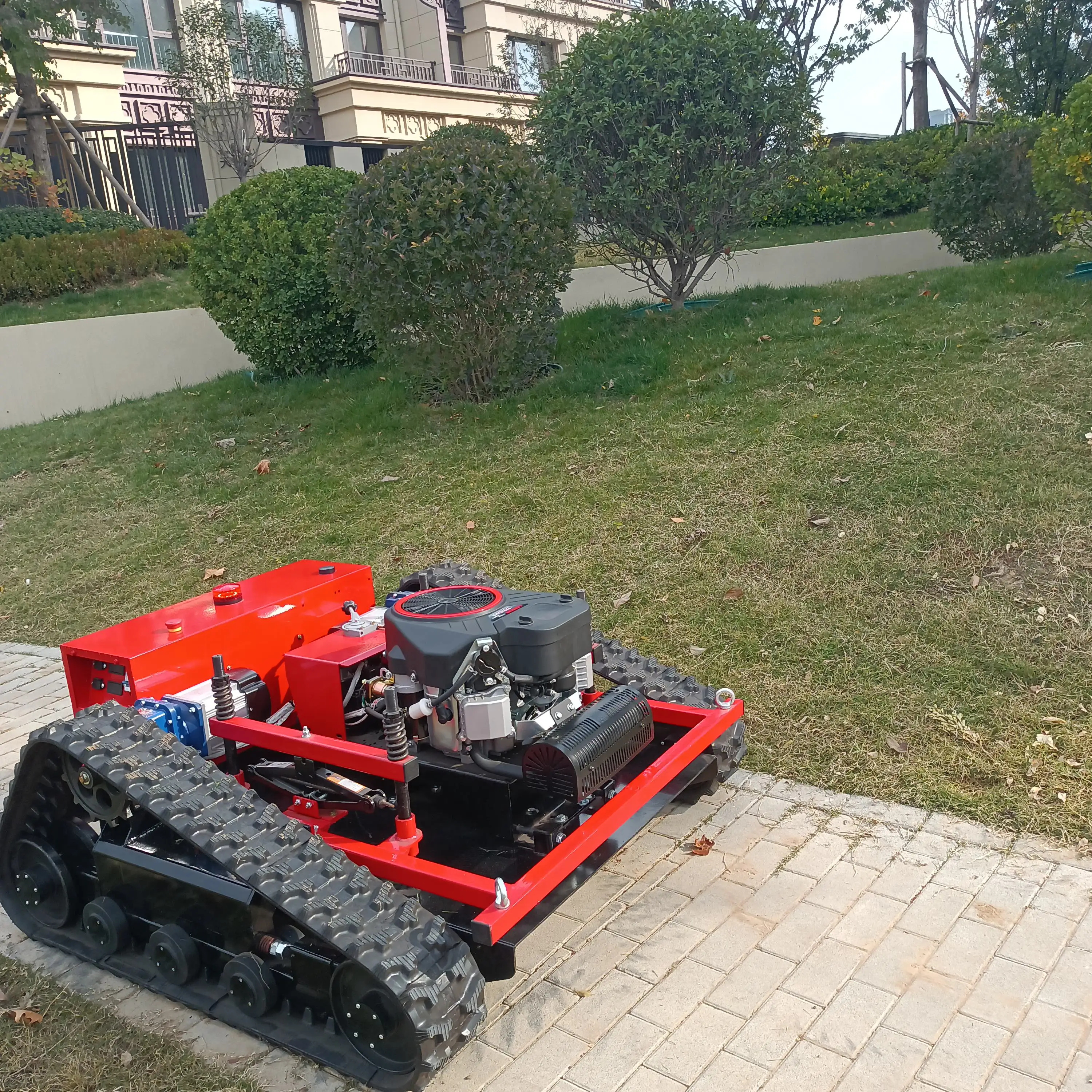 

NEW 2025 Automatic GPS New Cutting width 850 mm robot lawn mower