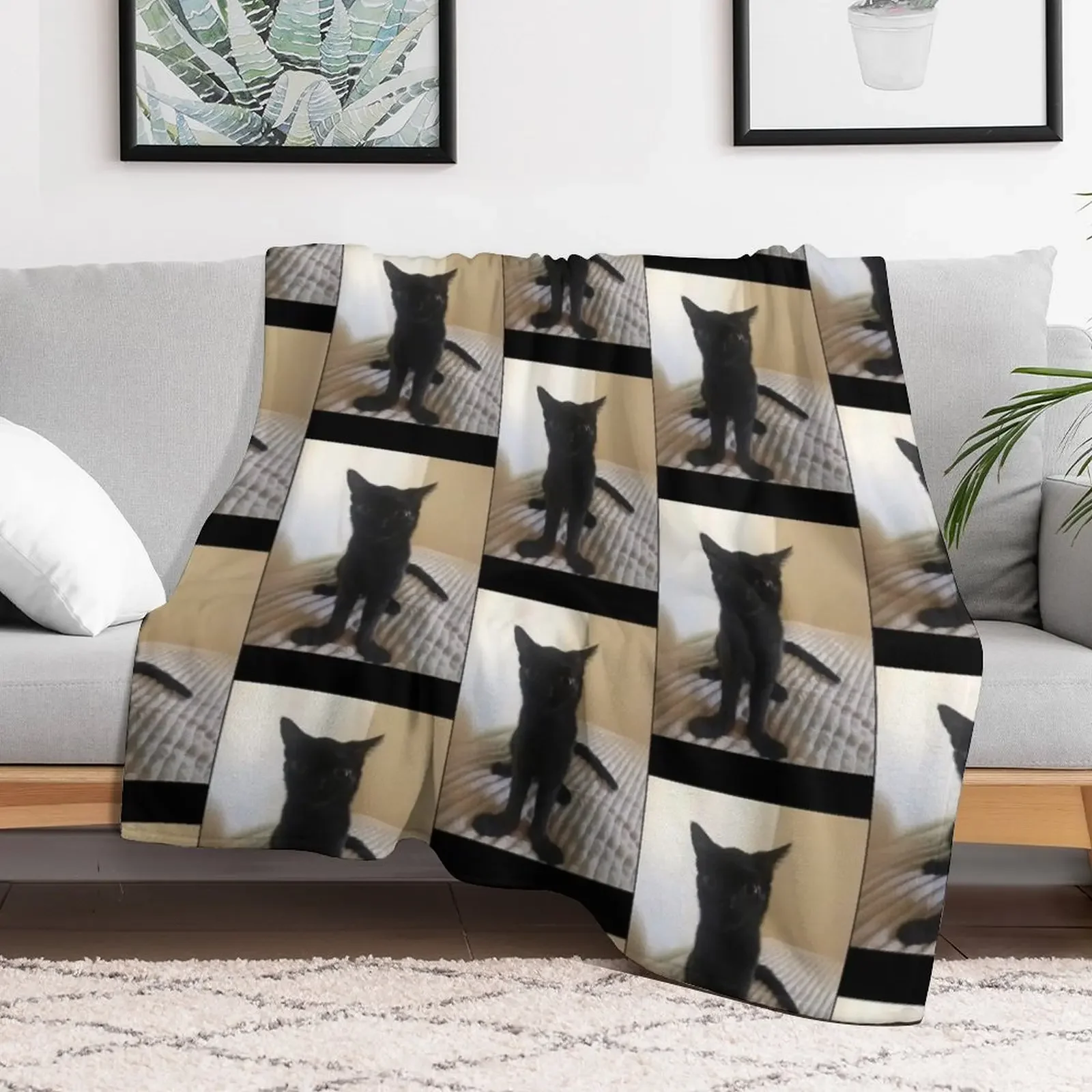 Big Foot Jinx Classic Throw Blanket Cozy Sofa Blanket for TV Watching Napping