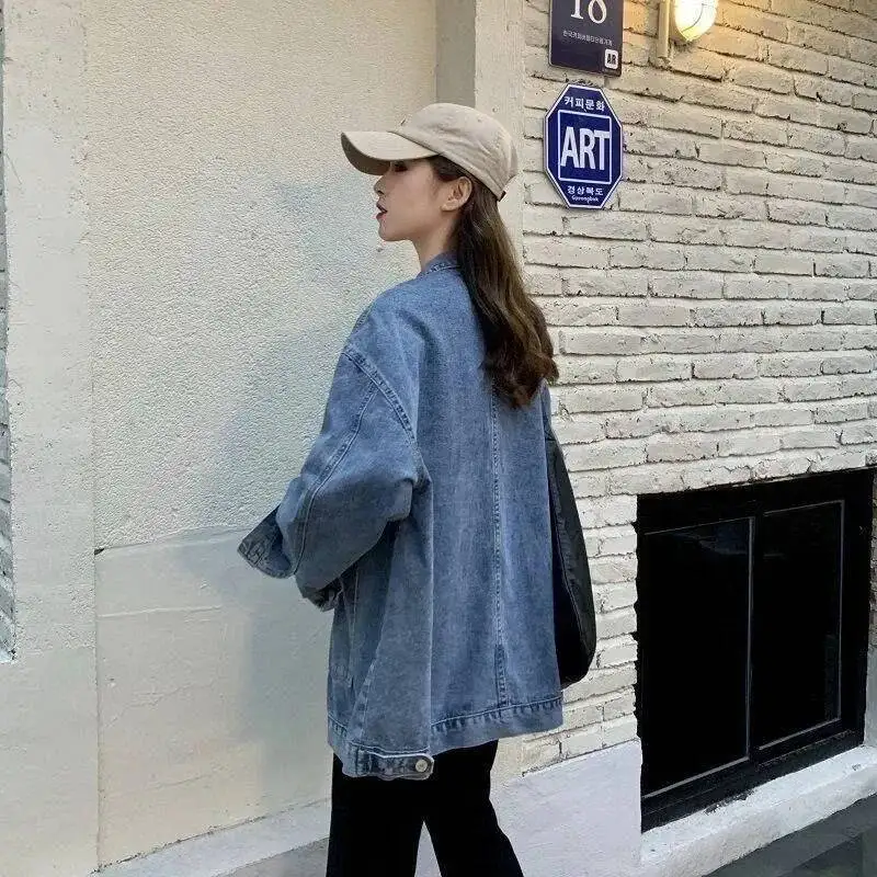 2026 New Spring Women Denim Jacket Korean Long Sleeve Loose Jeans Coat Woman Bf Unisex Wild Big Pockets Buttons Outerwear