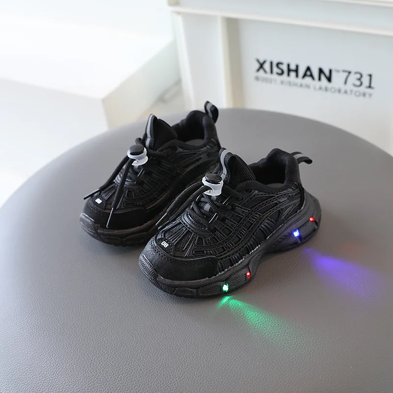 Children\'s Casual Shoes Autumn LED Luminous Shoes Girls Boys Fashion Tennis Shoes Soft Bottom Glowing Sneakers Kids Zapatos Niña