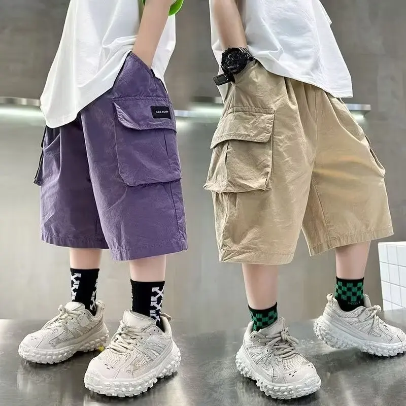 Sommer-Cargo-Shorts für Teenager-Jungen, einfarbig, dünn, mit großen Taschen, lockerer Schnitt, Fünf-Punkt-Hose für Kinder von 4-14 Jahren, Freizeithose