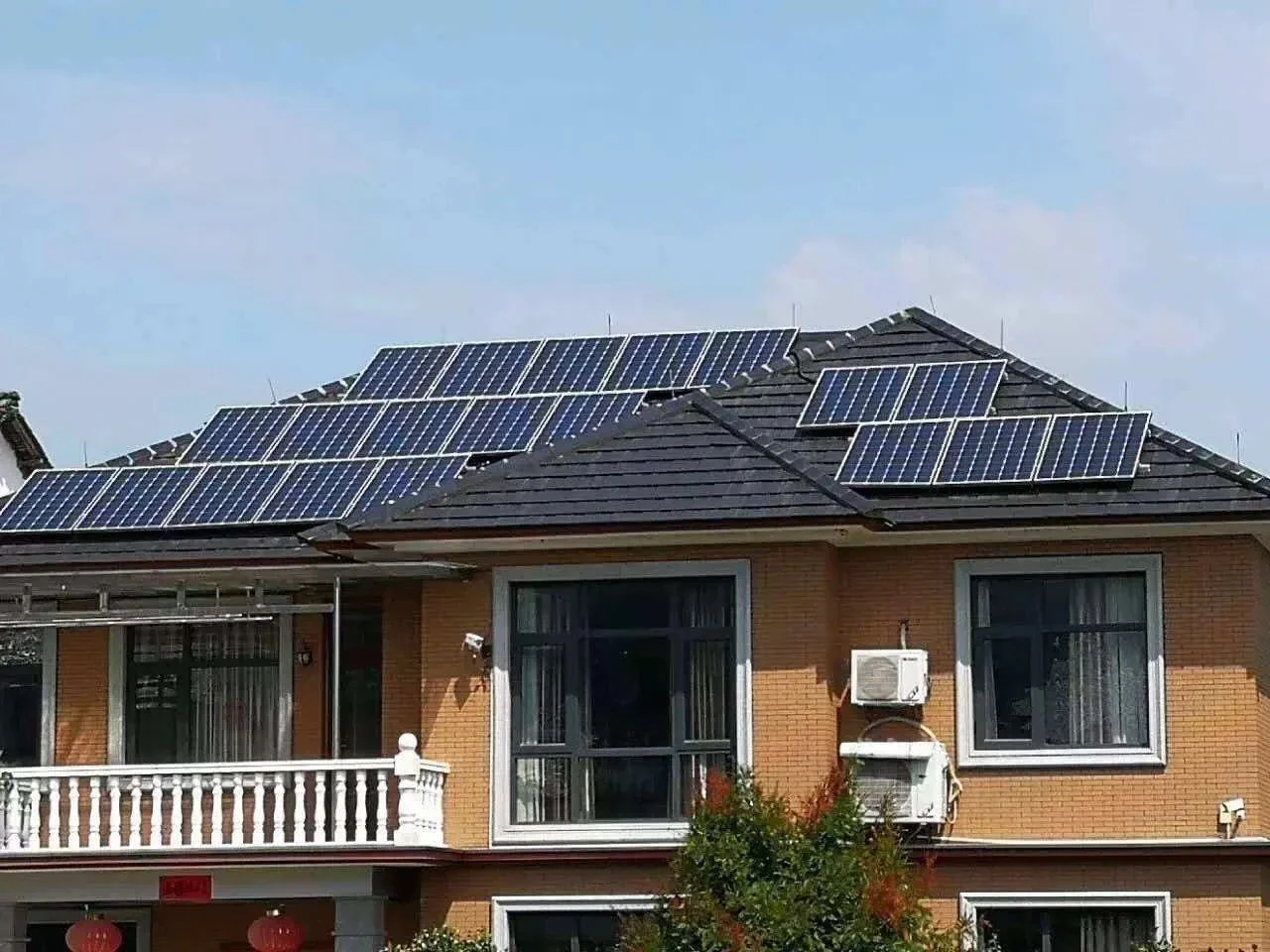 New 20KW 30KW 10KW 5KW Complete Solar Power System for Home Monocrystalline Solar Panel with Inverter 8KW Off-Grid Solar Energy