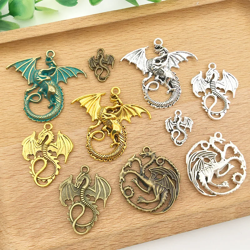 4 Colors Antique Alloy Flying Dragon Pendant Charm For Jeweley Making Necklace Pendants DIY Accessories Supplies Wholesale