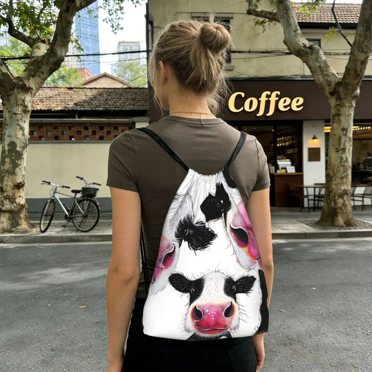 

CoW PRiNT, ANiMaL PRiNT ' THe NoSeY FaMiLY ' BY SHiRLeY MacARTHuR Backpacks Portable Drawstring Bags Sports Bag Book Bags