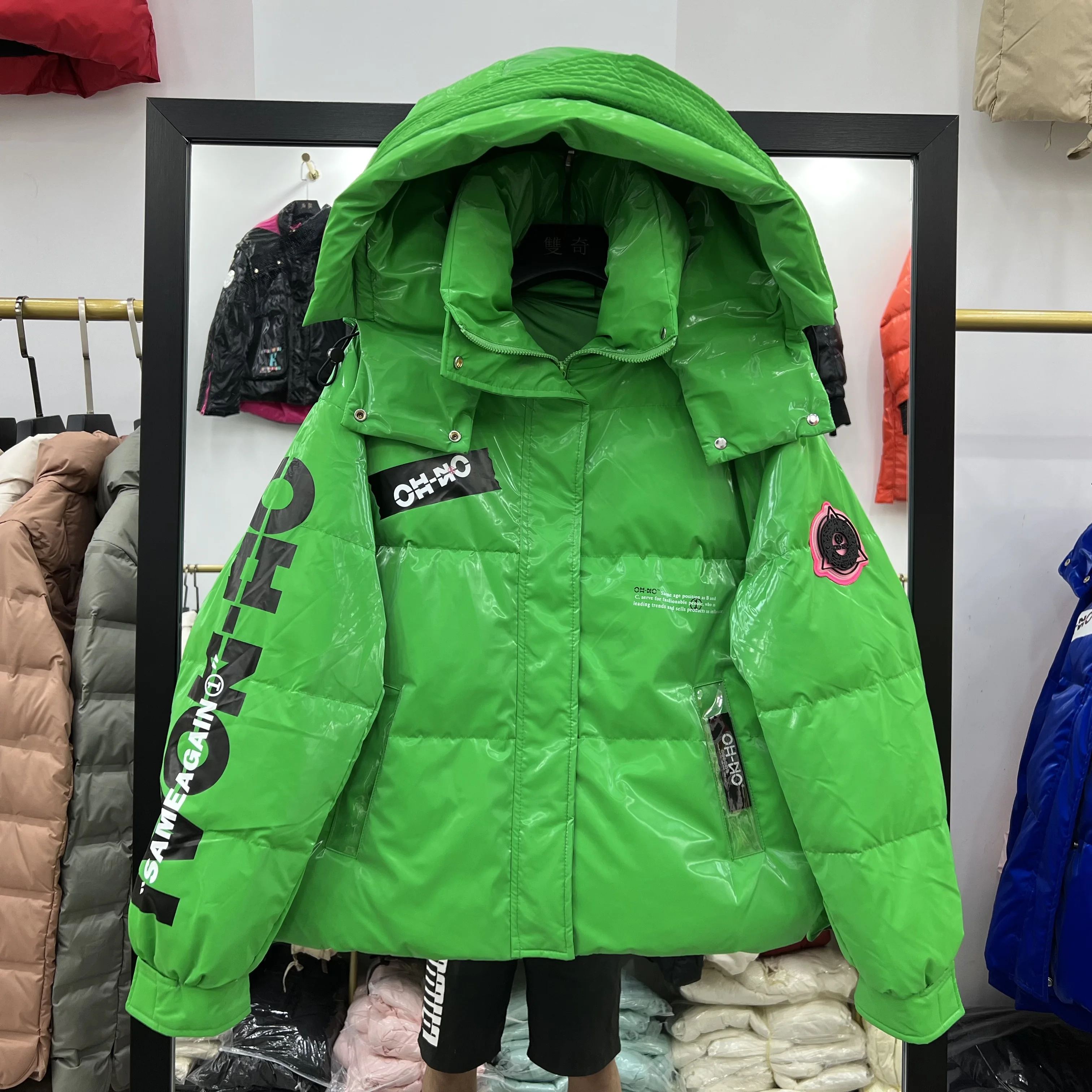 Imagem -03 - Sobretudo com Capuz Quente Feminino Cabolsa 90 Branco de Pato Parka de Penas Jaqueta Puffer Moda de Rua Carta Roupas de Inverno 2023