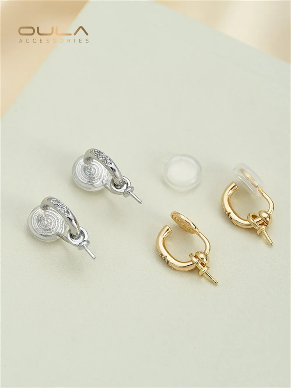 1Pair 14K Gold-Plated C-Shaped Sheep Eye Ear Clip with Zirconium Inlay Painless DIY Sticky Pearl Earrings Bead Holder Accessory