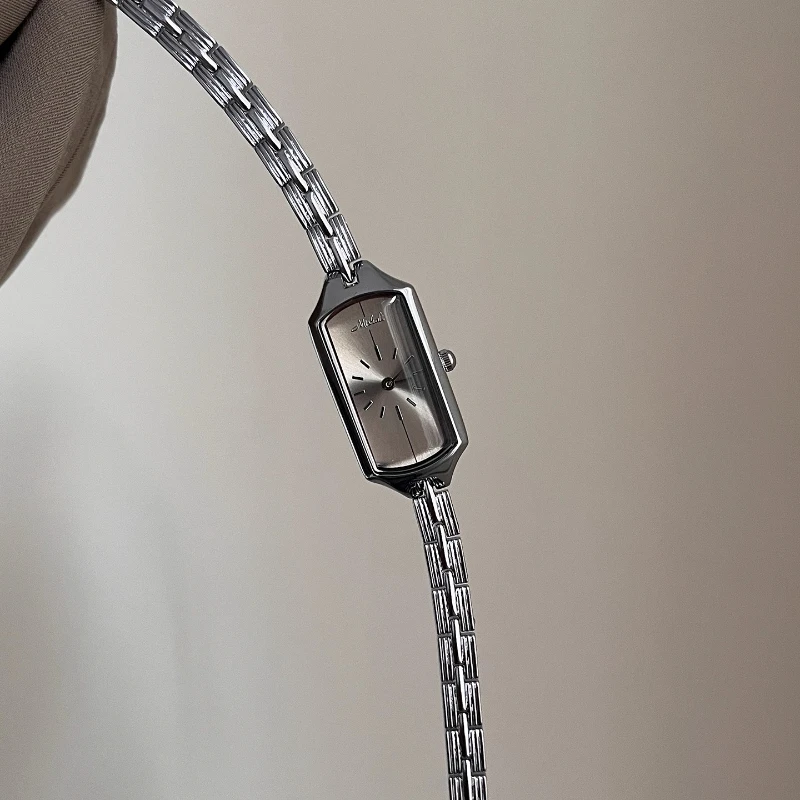 Gold Bracelet Women's Quartz Watch Creative Personality Square Clock Steel Belt Waterproof Bracelet Fashion Women's Watch