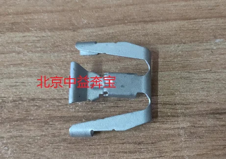 

1 шт. для Mercedes Benz S320S400S450S500, железная пряжка заднего сиденья, фиксирующий зажим для подушки