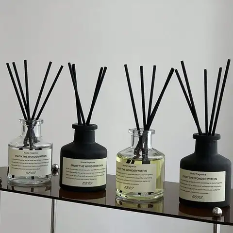 50ml Flameless Home Fragrance Room Flameless Freesia Jasmine Fragrance Oil with Reed Diffuser Stick Home Room Air Freshener Deco