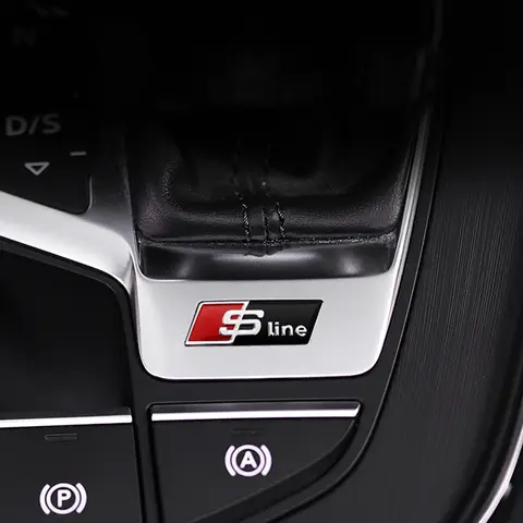RS 로고 스타일링 자동차 핸들 데칼 Sline 스티커 Audi Quattro A4 A3 A6 A5 Q5 Q7 Q3 A1 TT RS3 RS4 S1 S3 S4 RS5 RS6 RS7