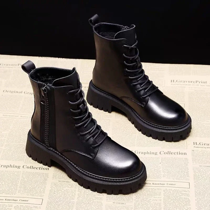 2024 British mid length boots, black and handsome, with a round toe and low heel, thick sole, single boot for women