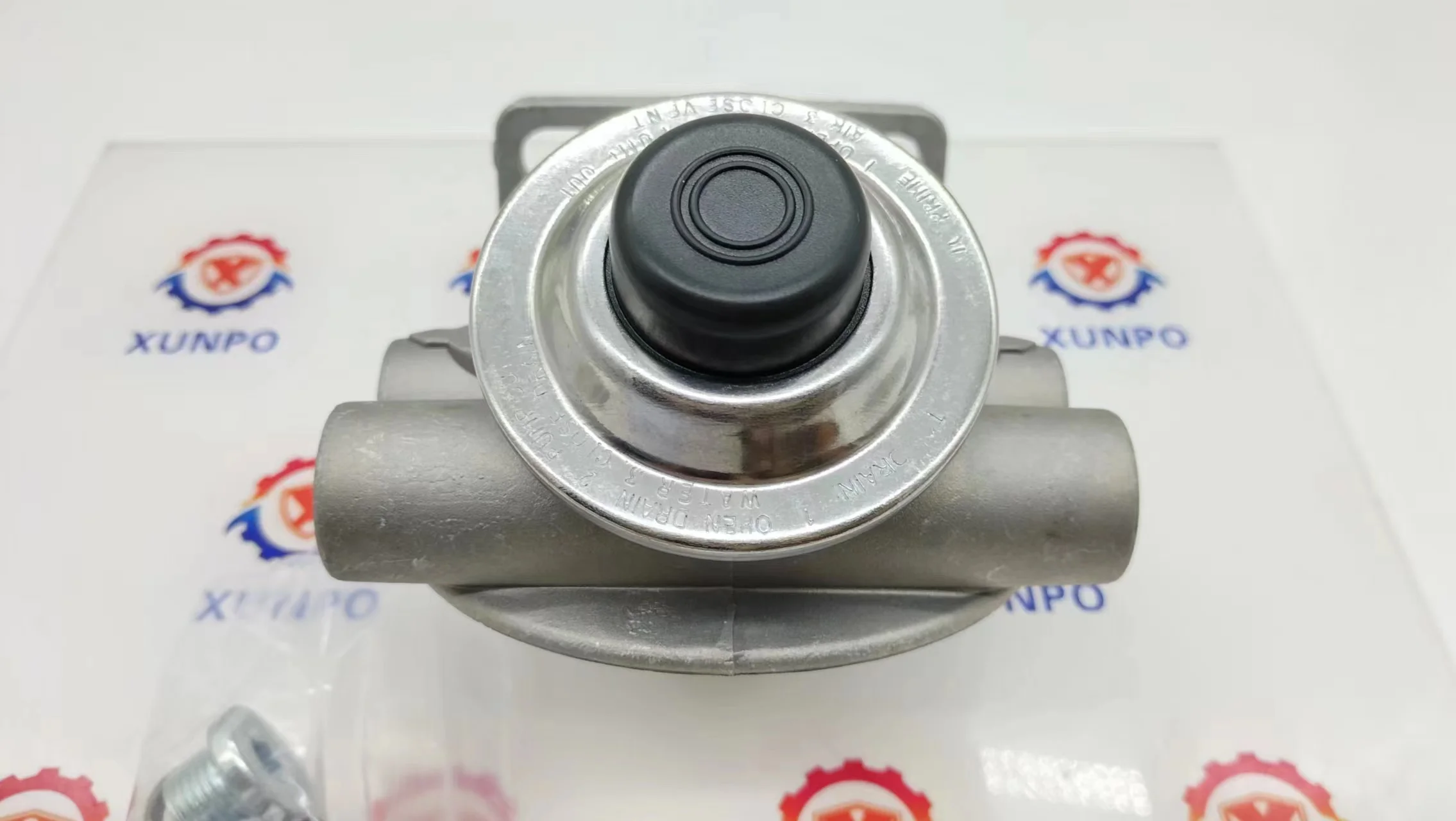 Oil and Water Separation Seat 11172896 R90PM16 for QSX15 R800LC-9A Excavator Filter Seat