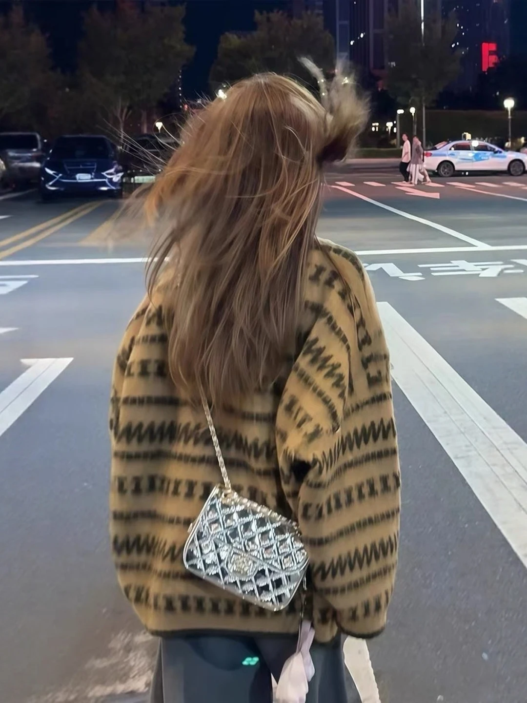 

Вязаный свитер в стиле ретро Blo Diamond, женский осенне-зимний оверсайз, ленивый свободный мягкий уютный топ, круглый Ne Long Sve