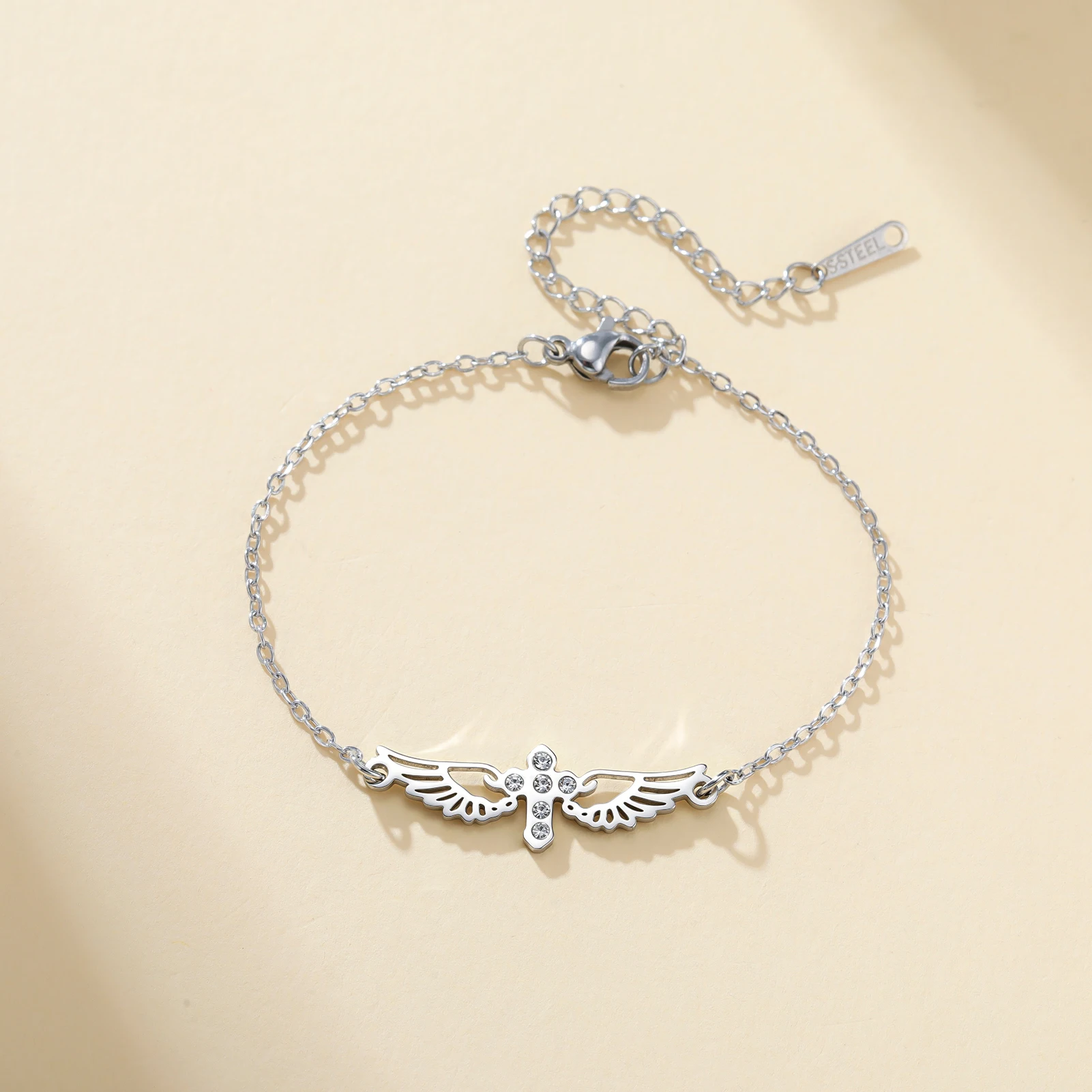 Edelstahl-Kreuzflügel-Armband für Damen als Geschenk.