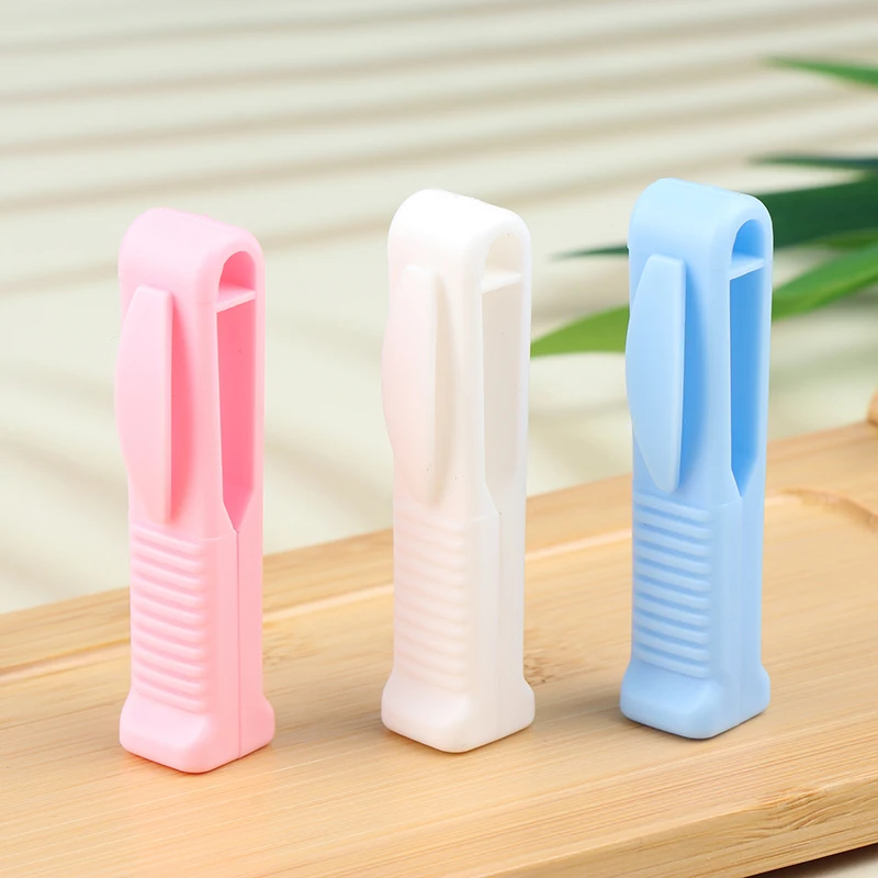 Eco-Conscious Ampoule Opener: Durable & Reusable Medical Tool - usage example