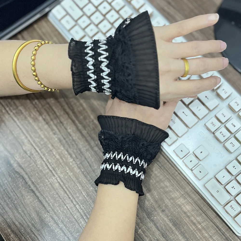 Victorian Detachable Sleeves Cuffs Comfortable Costume Accessory Lace Ruffled Wrist Detachable Soft Fake Sleeves Cuffs