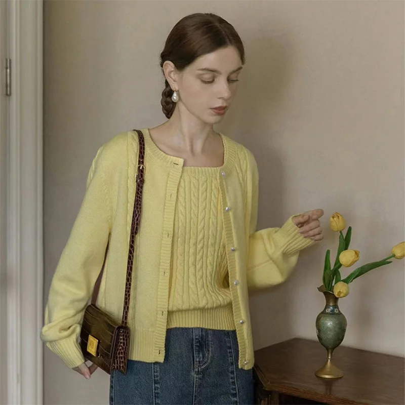 Dwuczęściowy zestaw: ekskluzywny kaszmirowy kardigan damski, dziergana kamizelka z warkoczowym splotem, luźny sweter wierzchni i płaszcz w stylu retro.