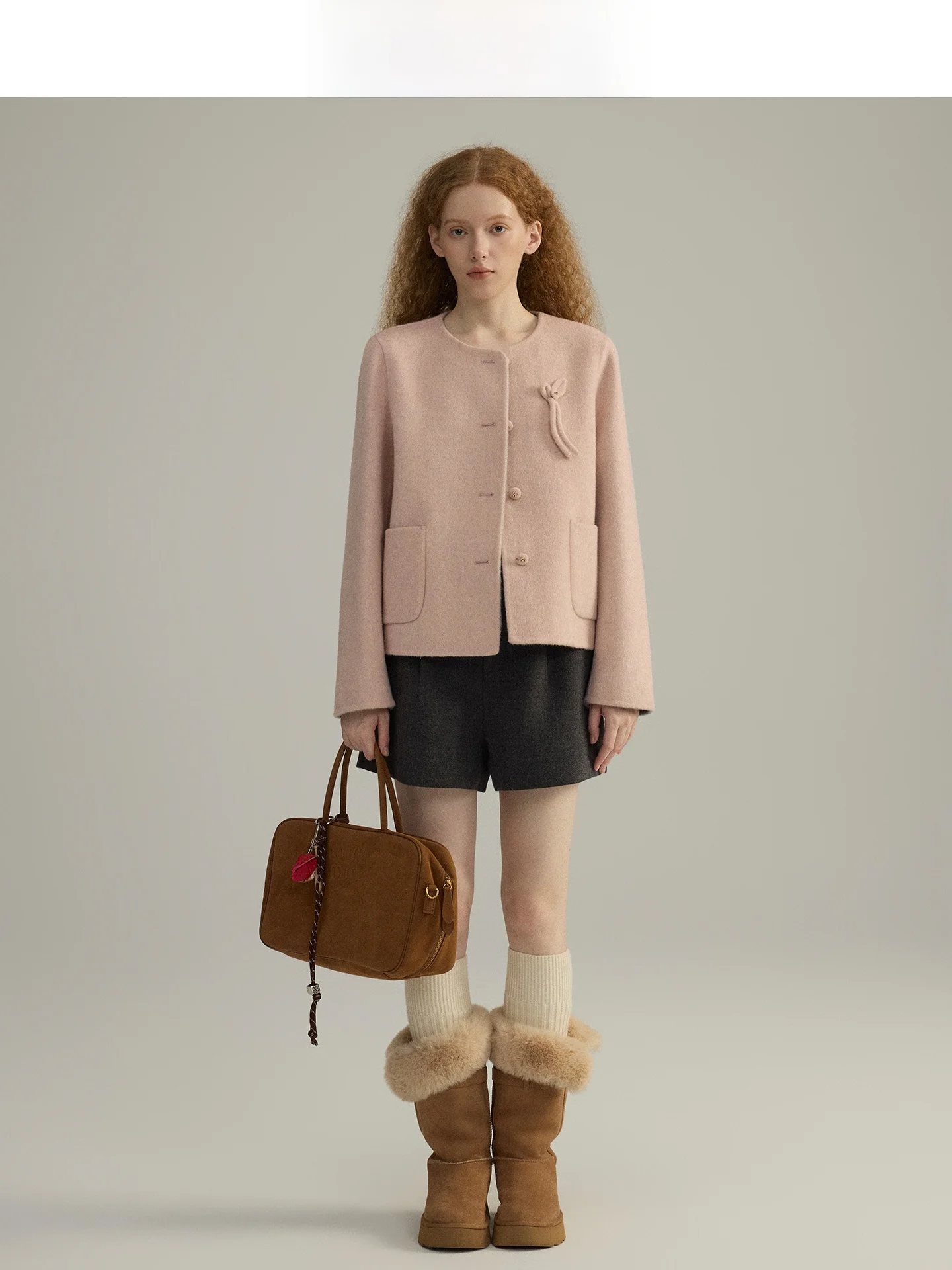 

Pink ort Little Bla Dr Sle Woolen Coat for Women Luxury Faion Winter New Arrival Button Closure round Ne Design