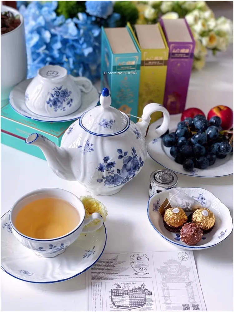 

Простой рельефный высококачественный элегантный белый кофейник в стиле ретро набор тарелок высокотемпературный керамический подглазурь обработка цвета