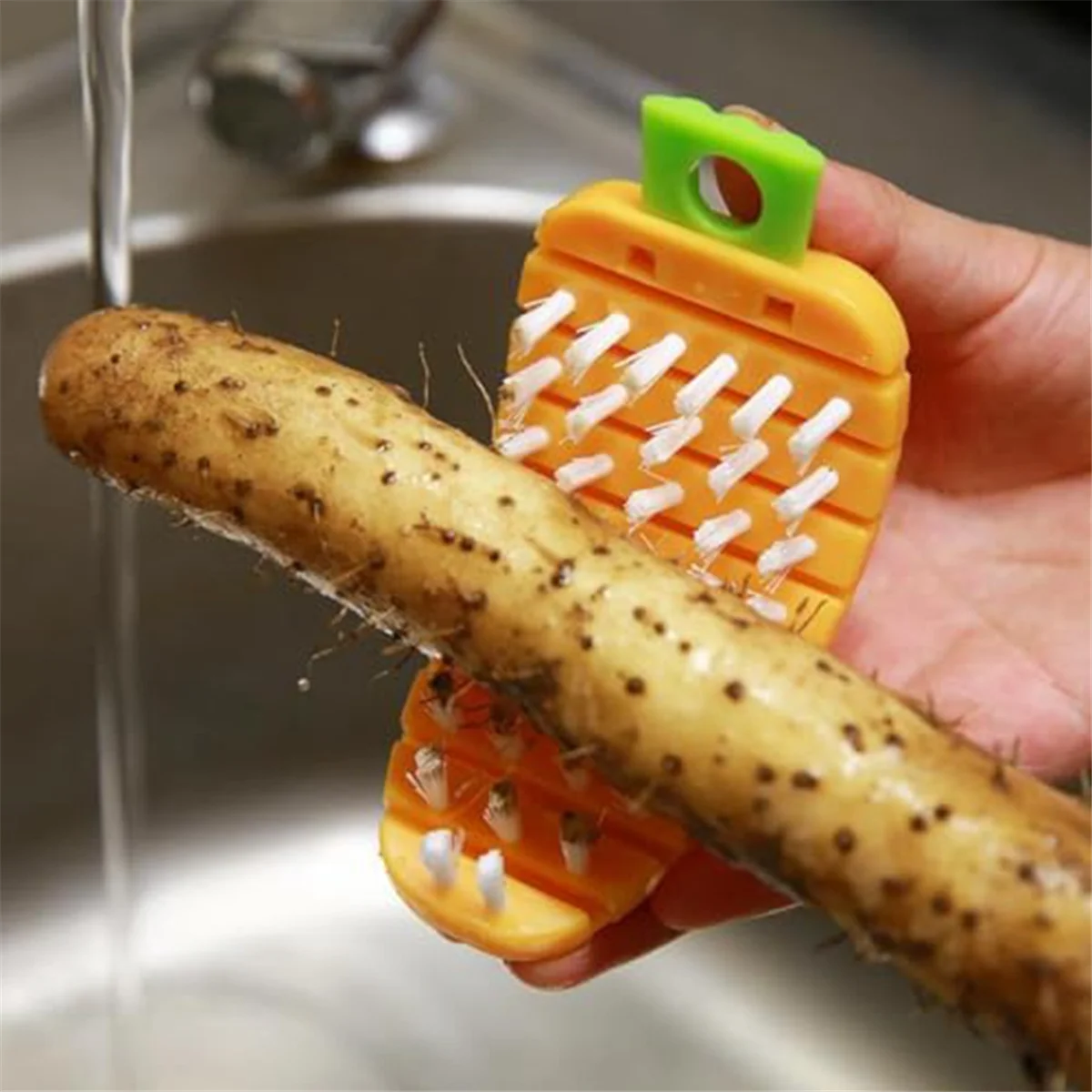 Carrot Kitchen Brush, Fruit and Vegetable Cleaning Brush, Potato Scrubber, Flexible Fruit Brushes,Vegetable Scrubber