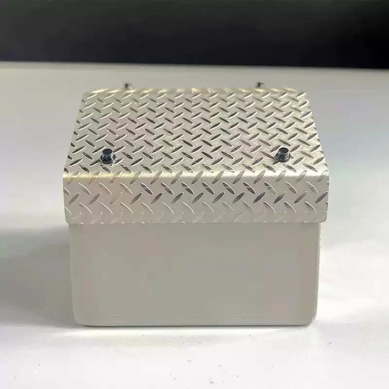 1/14 Drag Kopf Schlamm Kopf Simulation Metall Verkabelung Toolbox DIY Strahl Dekoration Für Tamiya Lesu Für Scania Mann Teile