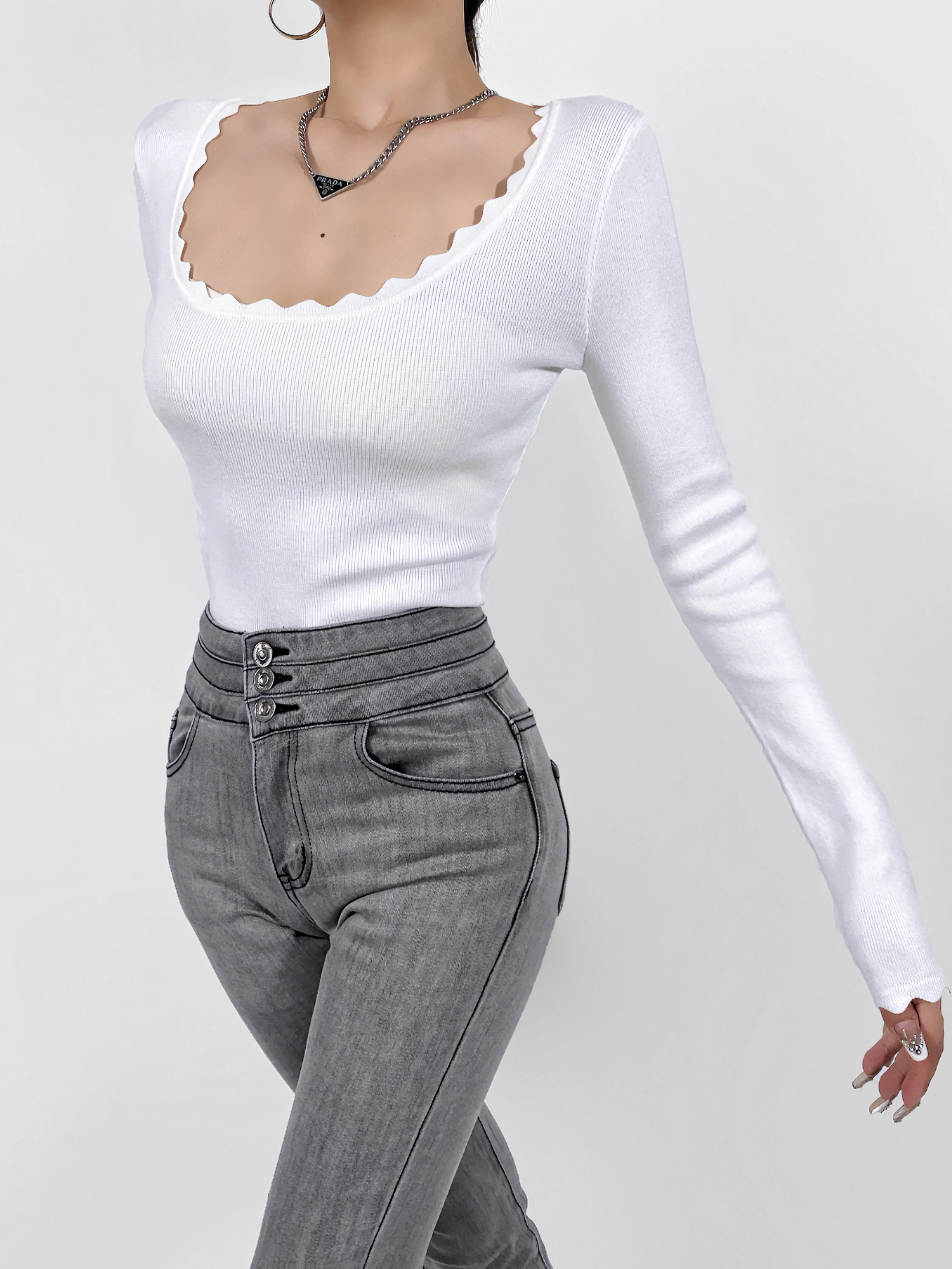 3 ألوان ربيع الخريف موجة خط س الرقبة الحياكة طويلة الأكمام ارتداءها للمرأة بذلة قصيرة الخصر النحيف السروال القصير بلايسوت الأسود