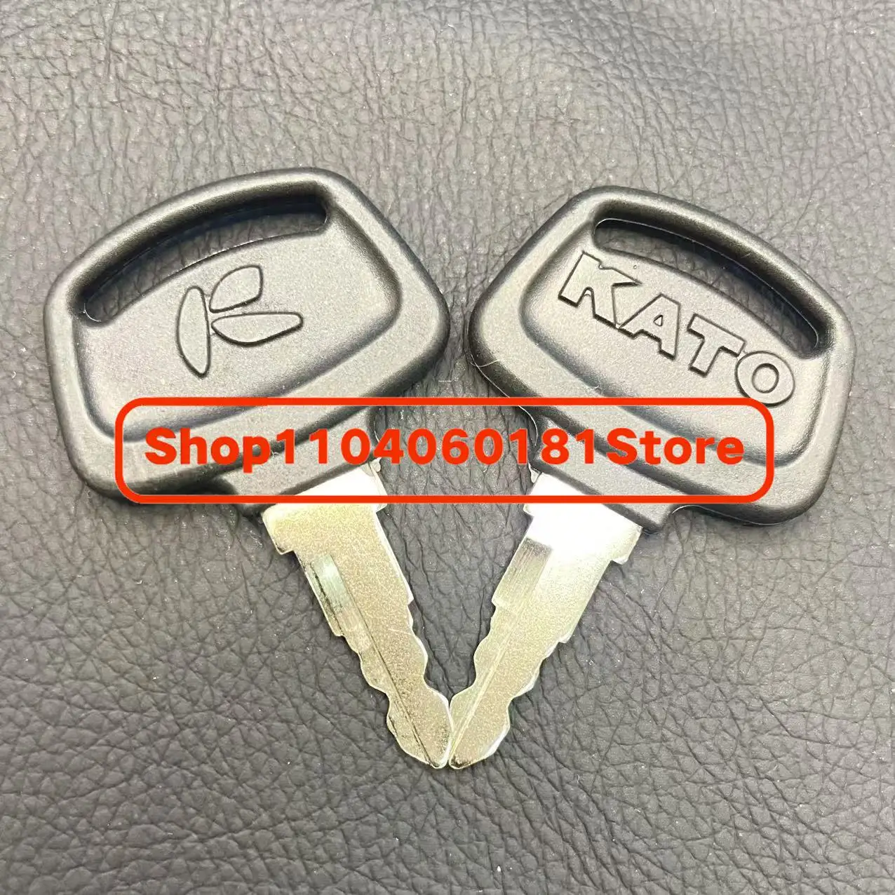 

2pcs Excavator parts start key ignition starting key side door key Fits for KATO HD770 HD800 HD820 HD880 HD900 HD1023 HD1430