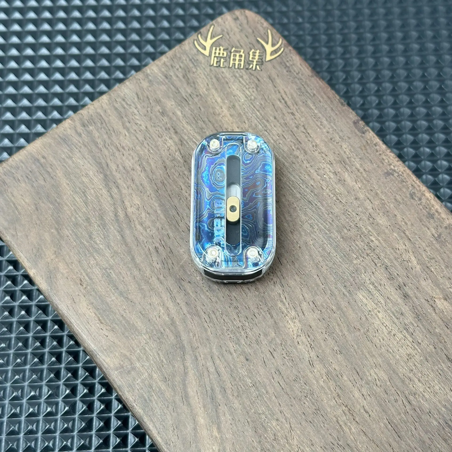 Used EDC 01 Zirconium Horse Ultra-thin Ejection Liner Dense Track Type A + No. 12 Transparent Case