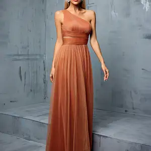 Mgiacy-gebundenes von einer Schulter-Pailletten, asymmetrische Taille faltet sich auf der Brust, hohlen Schlitz, ein Schwung, langer Strickrock, Nachtkleid 6 Hauptverkäufe mit Overlay - №4